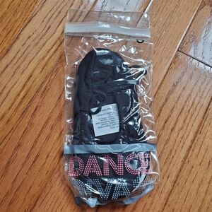 🆕️ Toddler Dance Shoes - 8